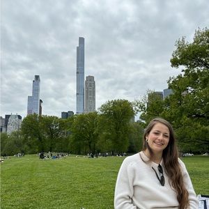 Meet your Posher, Eva maria